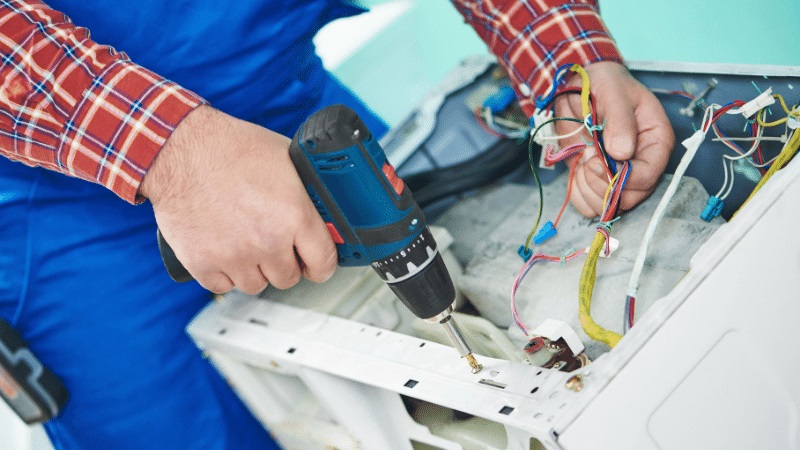Derince Arçelik Arçelik çamaşır makinesi kart tamiri – Su almama arızası orijinal parça ile giderildi. - Teknik servis örneği